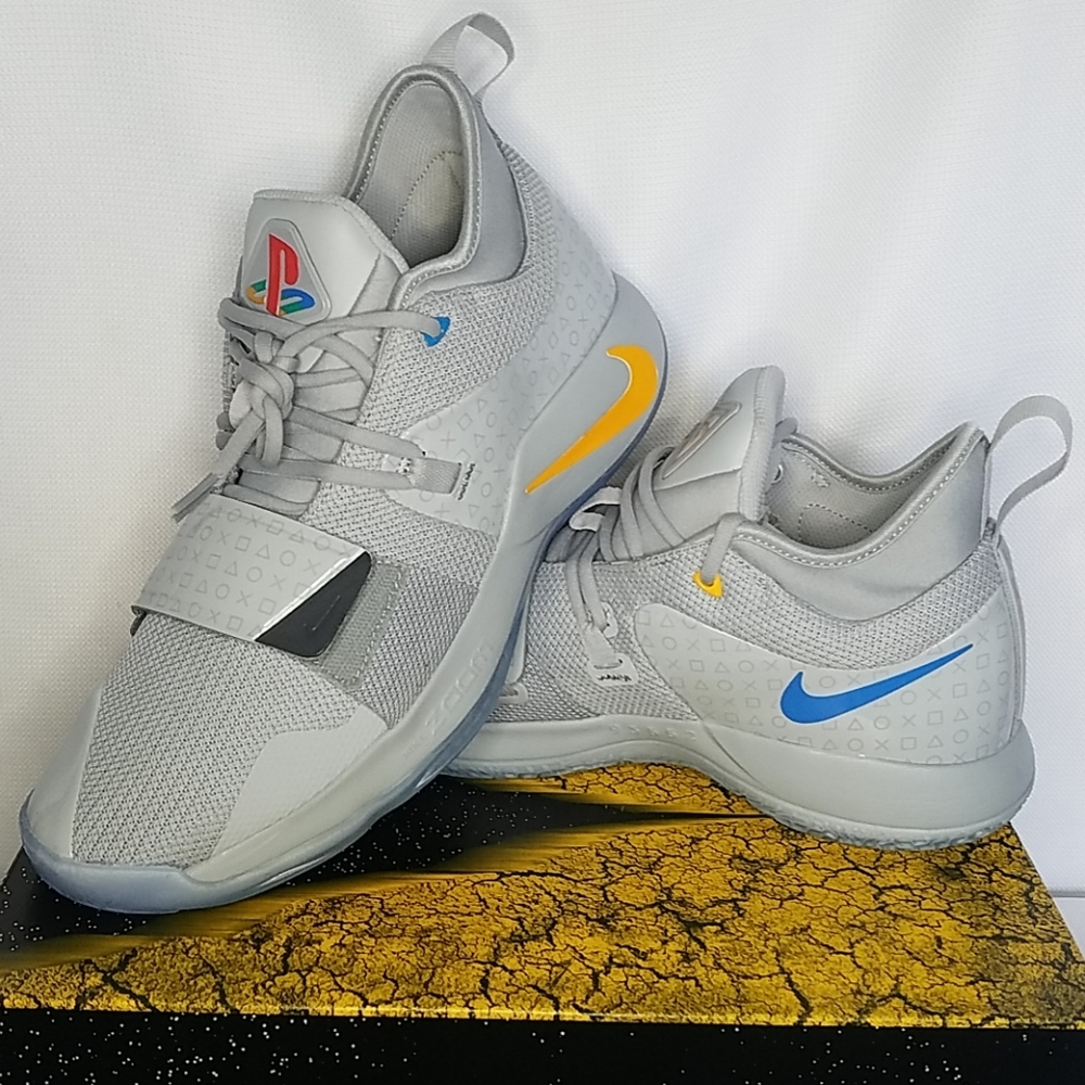🏀Nike PG 2.5 🥇Playstation Wolf Grey

🐺 - Picture 2 of 8